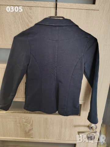 Детско сако, снимка 2 - Детски якета и елеци - 54089029