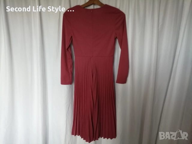 Елегантна дамска розова рокля с уникален дизайн р-р S (EU 36), снимка 10 - Рокли - 52954034