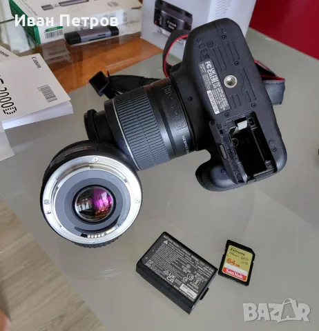 Чисто НОВ Canon EOS 2000D + обектив, снимка 4 - Чанти, стативи, аксесоари - 56485043