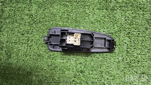 Копче ел стъкла Тойота Превиа, снимка 2 - Части - 47604555