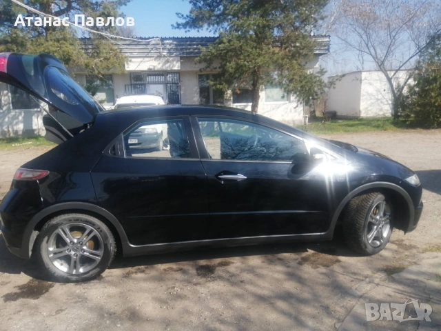 Honda Civik 1.4 iVitec, снимка 5 - Автомобили и джипове - 54178970