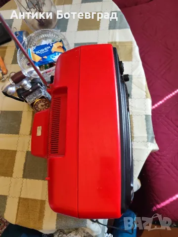 ретро стар малък телевизор Sharp, снимка 3 - Антикварни и старинни предмети - 50144857