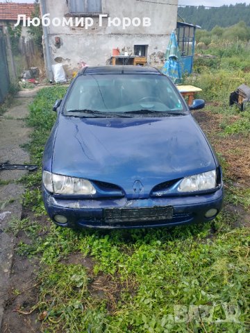 Рено Меган 1.6 бензин на части , снимка 4 - Части - 37812757