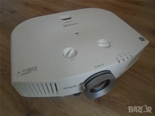 Инсталационен проектор EPSON EB-G5650W, снимка 5 - Плейъри, домашно кино, прожектори - 48232256