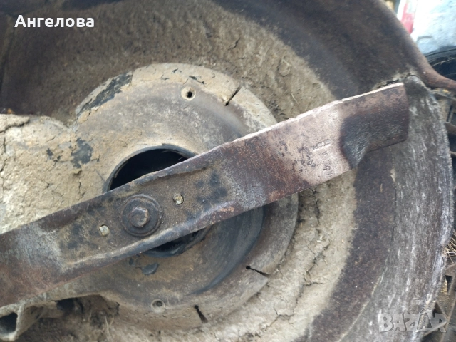 Бензинова косачка, снимка 11 - Градинска техника - 51638843