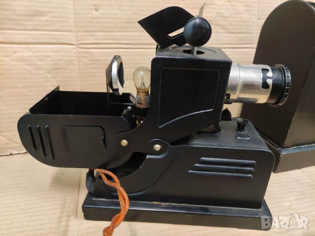 Продавам Филмоскоп ФГК-49 СССР прожекционен апарат, снимка 4 - Други ценни предмети - 35012803
