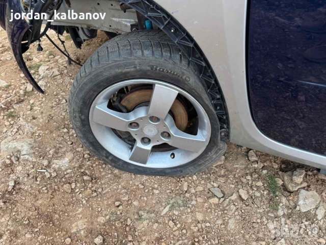 Smart Forfour 1.1i 75ps. Колата се продава на части., снимка 12 - Автомобили и джипове - 51125440