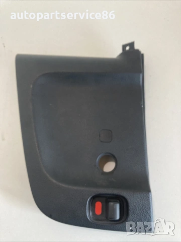 Вътрешна кора на задната лява врата за KIA Carnival 2.9 CRDi (2006–2012) 83611-4D000