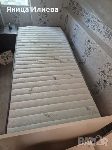Единично легло с нов матрак
