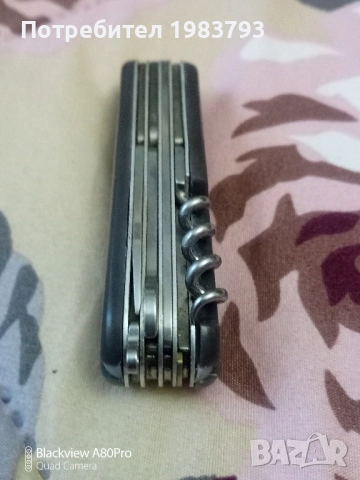 Рядък модел и цвят Victorinox Swiss., снимка 8 - Ножове - 51736897
