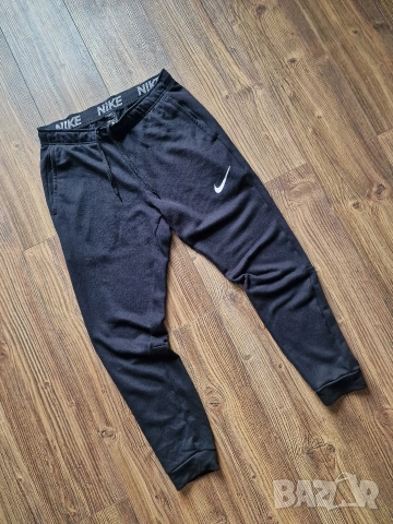 Страхотно мъжко спортно долнище NIKE размер M , снимка 2 - Спортни дрехи, екипи - 52570024