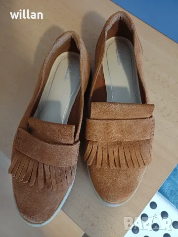 Дамски обувки Clarks, снимка 2 - Дамски ежедневни обувки - 56549059
