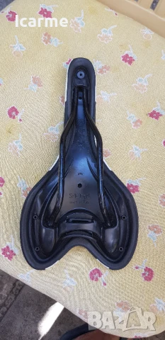 Седалка черно бяла, снимка 5 - Части за велосипеди - 51342762