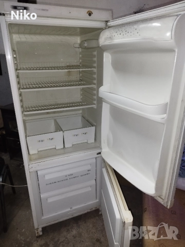 Хладилник с фризер Zanussi , снимка 2 - Хладилници - 52465955