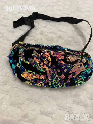 малка чанта за кръста, снимка 2 - Чанти - 53156964