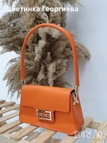 Малка дамска кожена чанта с тик-так закопчаване, снимка 2 - Чанти - 54007999