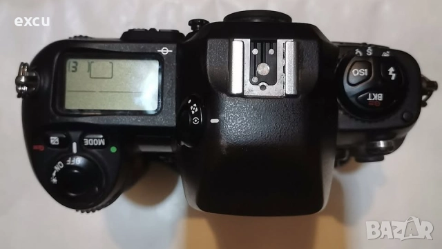 Фотоапарат Nikon F100 с батериен грип, снимка 3 - Фотоапарати - 52803975