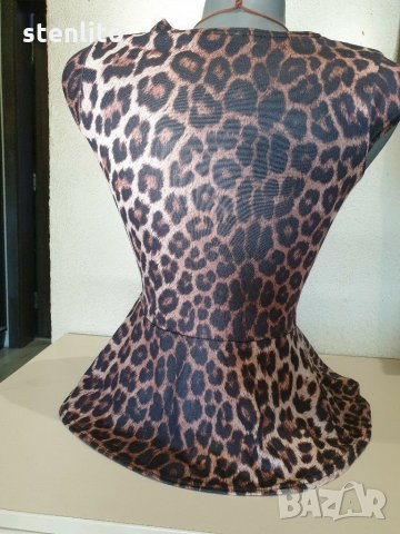 Дамски топ леопардов принт с пеплум, снимка 2 - Корсети, бюстиета, топове - 30084682