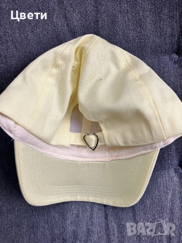 Жълта шапка, снимка 2 - Шапки - 53130666