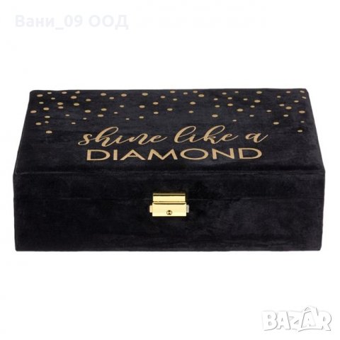 Красива кутия за бижута от кадифе