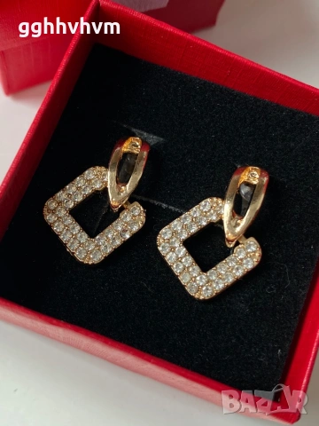 Обеци с подаръчна кутия, снимка 3 - Обеци - 54315380