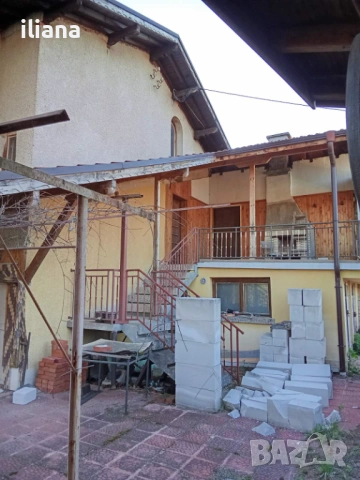 Продавам вила с двор , снимка 7 - Вили - 54275719