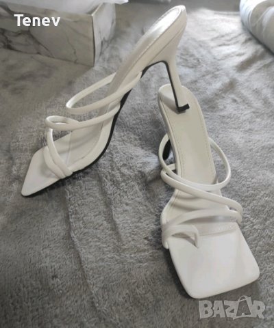 Нови, бели сандали на висок ток, снимка 2 - Дамски обувки на ток - 40027077