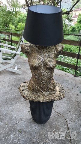 Авторска скулптура, Голо женско тяло–ЛАМПА, 20кг, снимка 4 - Настолни лампи - 37056486