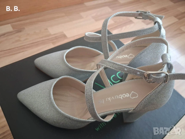 Сребристи официални дамски обувки, снимка 4 - Дамски обувки на ток - 54136048