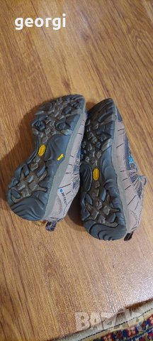 дамски спортни туристически маратонки hi tec vibram 37, снимка 2 - Маратонки - 42707974