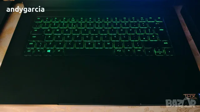 Razer Blade 15/Intel Core i7-11800H/NVidia RTX 3070 8GB/16GB RAM/512GB SSD/15.6 2560x1440 (Quad HD), снимка 15 - Лаптопи за игри - 56021031