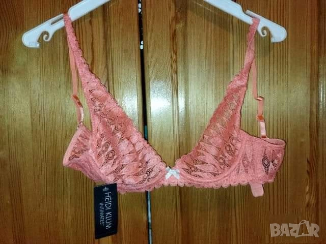 БЕЗ КОМЕНТАР ЦЕНА уникален нов сутиен на Heidi Klum 