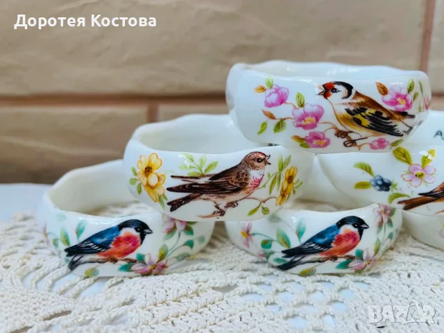 Красиви порцеланови пръстени за салфетки от Англия , снимка 2 - Антикварни и старинни предмети - 55894323