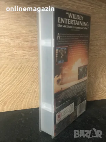 Видеокасета “ UNDER SIENGE - Под Обсада “ КАТО НОВА VHS, снимка 4 - Други жанрове - 55972111