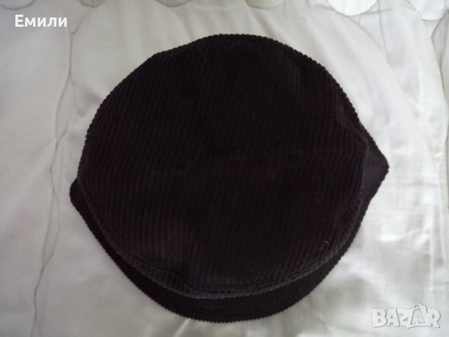 Дамска шапка рипсено кадифе в черен цвят, снимка 5 - Шапки - 39112996