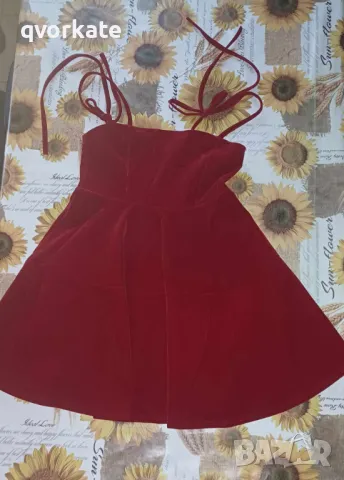 Червена кадифена рокля №М, снимка 1