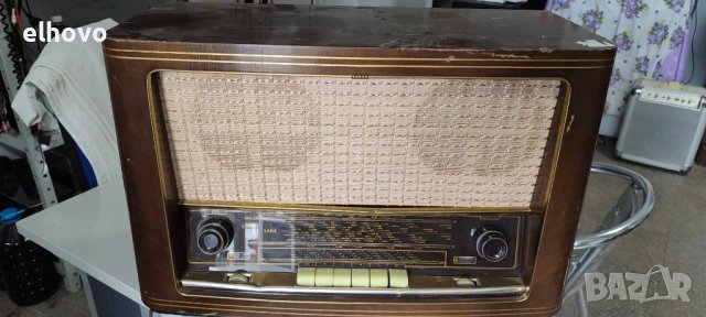 Старо лампово радио Saba W5-3D