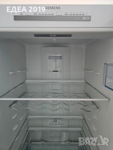 Хладилник с фризер Siemens, снимка 11 - Хладилници - 52738476