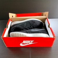 Nike Roshe Run маратонки черни с бяла подметка с кутия, снимка 4 - Маратонки - 29127654