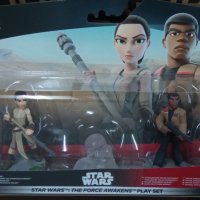 Комплект фигури Star Wars: The Force Awakens Rey и Finn Disney Infinity 3.0 , снимка 1 - Колекции - 38440927