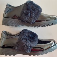 Черни лачени обувки на Primigi за момичета , снимка 4 - Дамски ежедневни обувки - 42766469