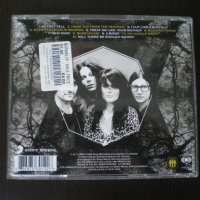 The Dead Weather – Horehound 2009, снимка 3 - CD дискове - 42908336