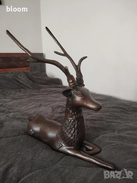 Бронзова фигура на елен, снимка 1