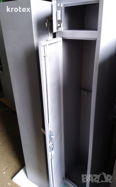 Сейф- метална каса за 3 бр пушки, карабини , оптично оръжие, снимка 1