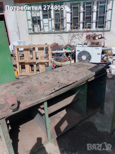 Работни маси, снимка 1