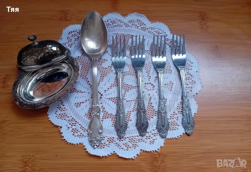 Съд за хайвер, посребрена лъжица и вилички, снимка 1