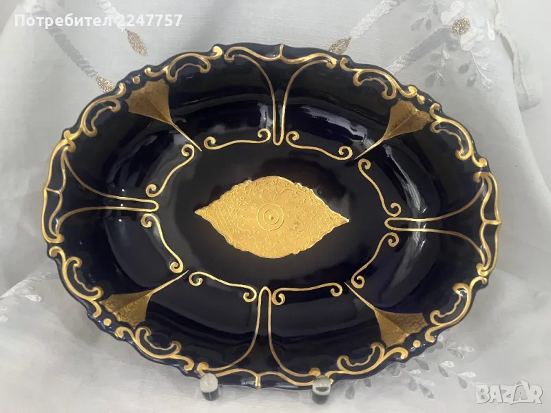 Луксозна фруктиера порцелан кобалт с позлата, снимка 1