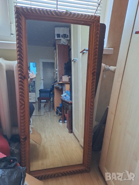 Ретро огледало с резбована дървена рамка, снимка 1