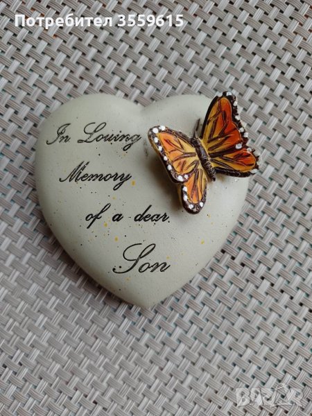 порцеланов сувенир сърце и пеперуда. От Англия, снимка 1