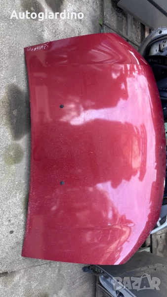 Преден капак за Dacia Sandero 2015, снимка 1